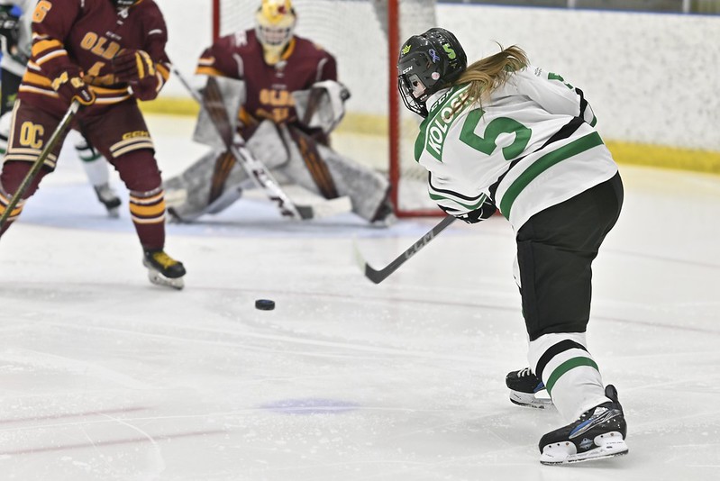Ward earns her second consecutive shutout in victory over Broncos, Sellen scores twice